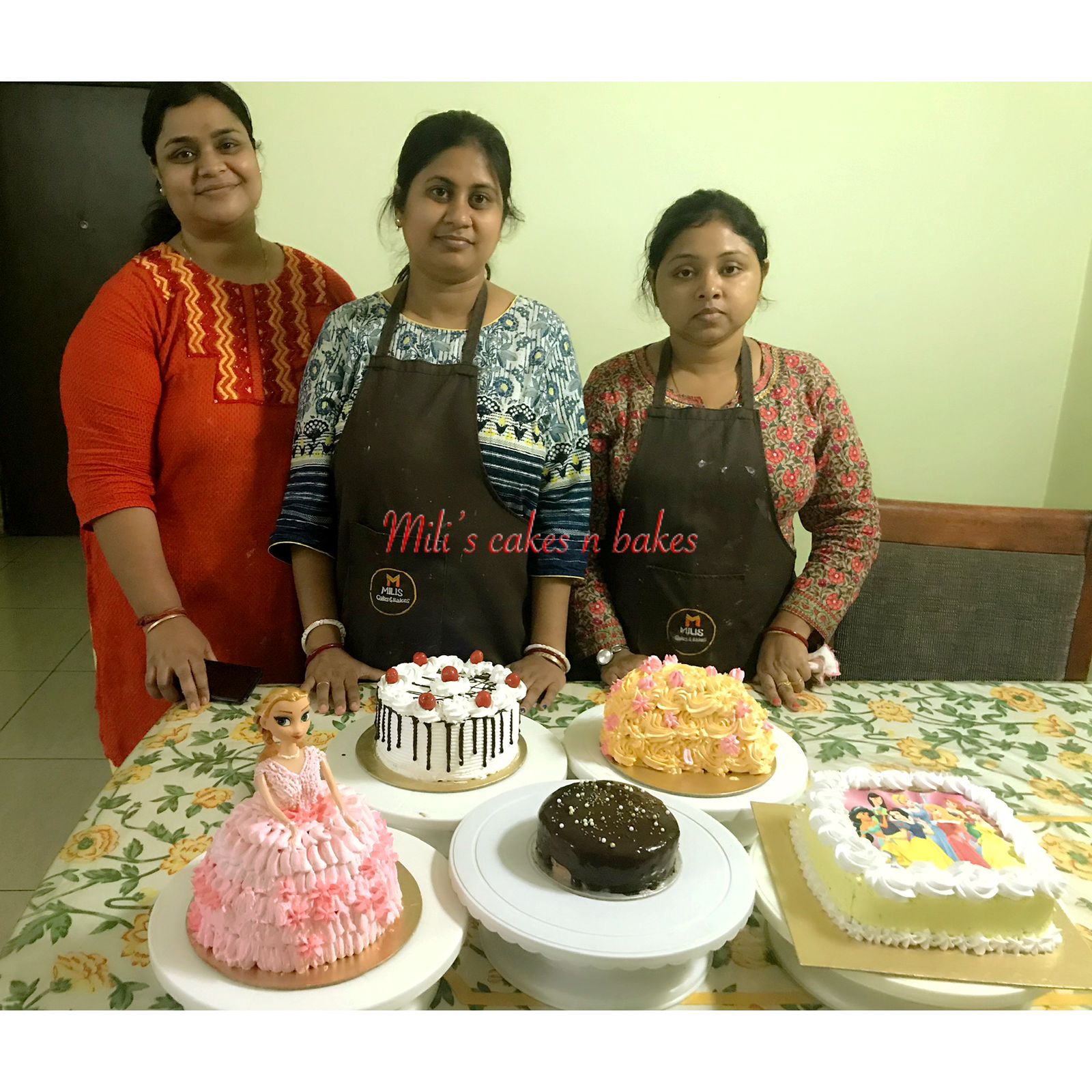 Cake Decoration Course Image 2